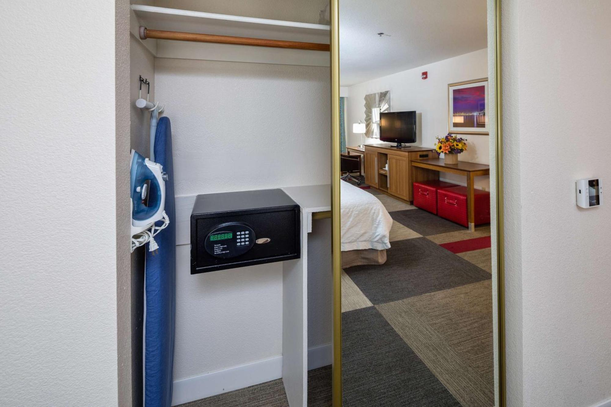 Hampton Inn San Francisco Airport Саут Сан Франциско Екстериор снимка